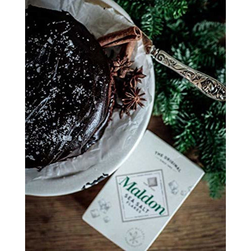 Maldon Salt, Sea Salt Flakes, 8.5 oz (240 g), Kosher, Natural, Handcrafted, Gourmet, Pyramid Crystals